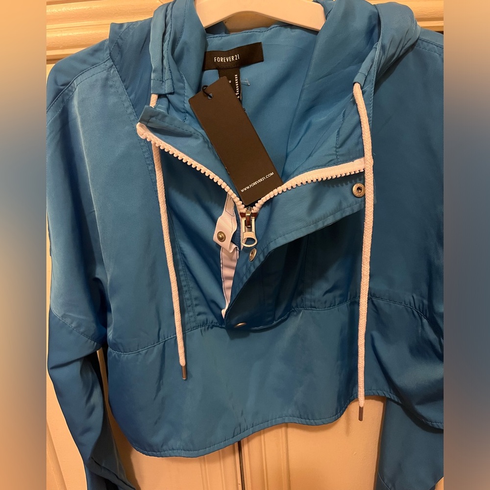Forever 21 Half Zip Windbreaker. Women Size Medium. Brand New No Tags.